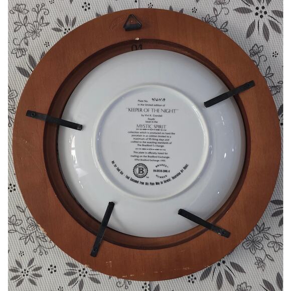 Vintage 1995 Bradford Exchange Mystic Spirit“Keeper of the Night”Wolf Plate - Picture 7 of 16